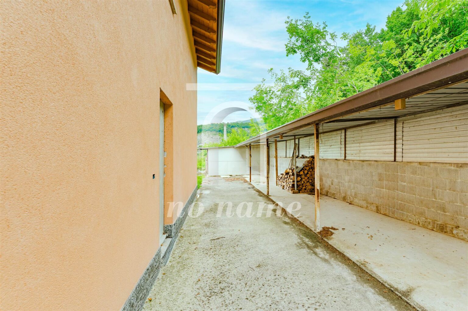 F_593677